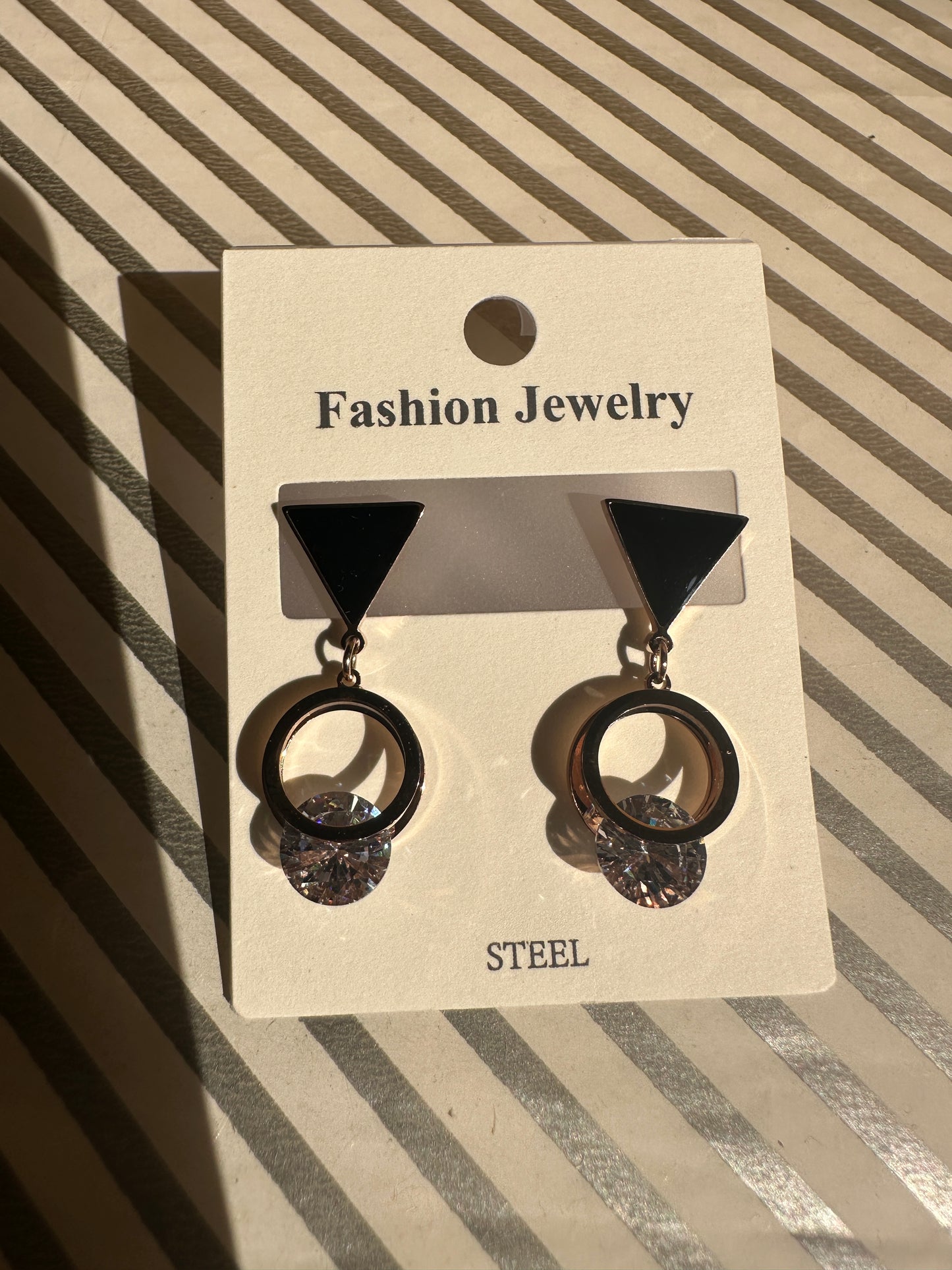 Styling block stone drop earings