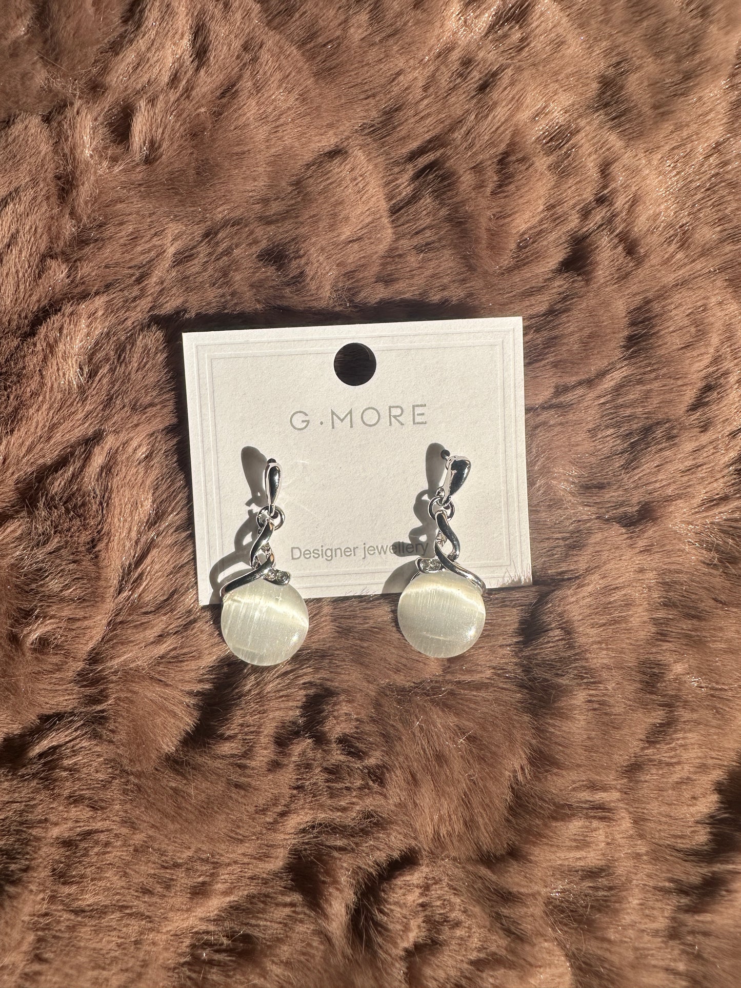Silver color pearl alloy earring