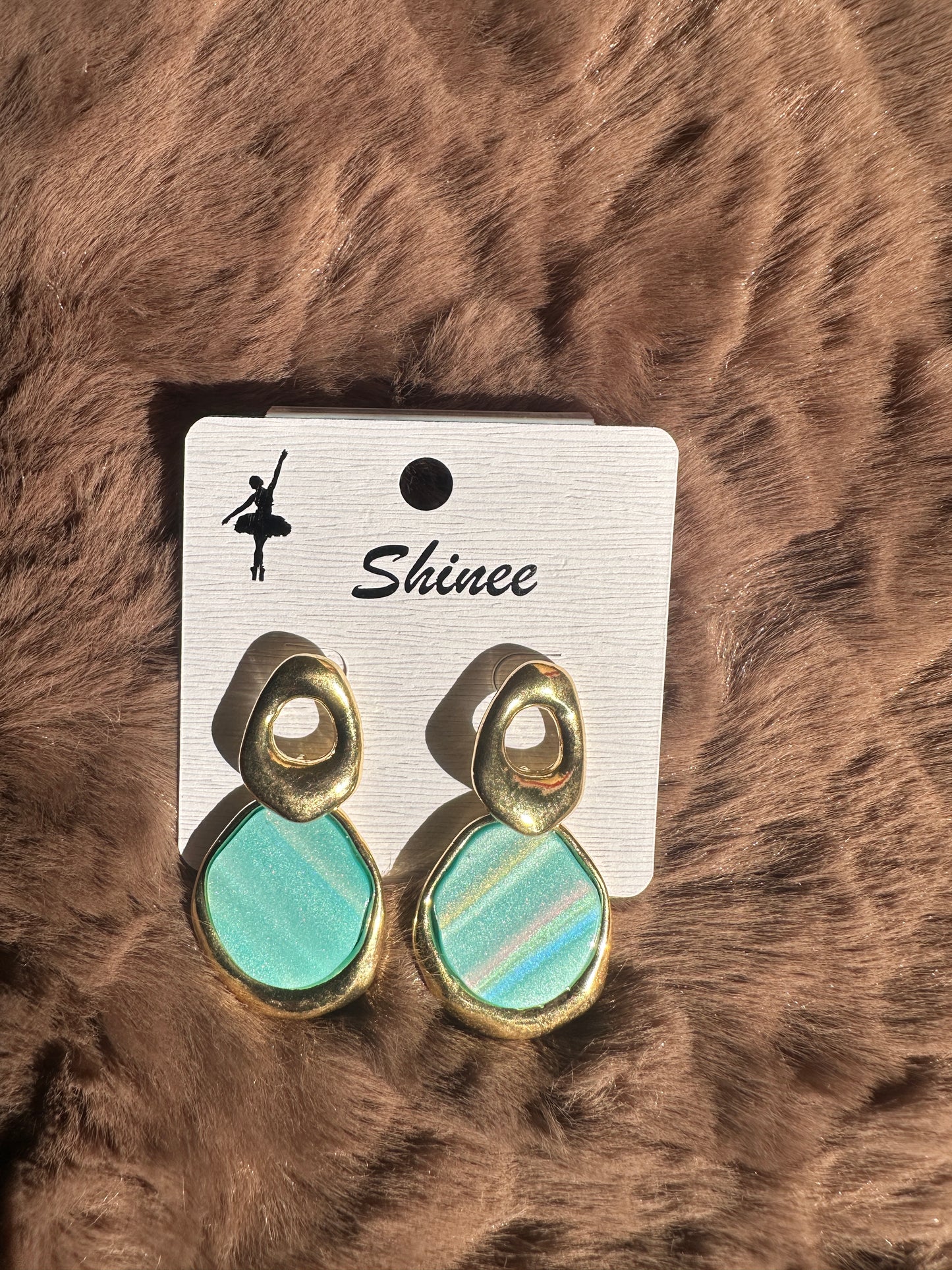 pearlescent Enable special earring in blue