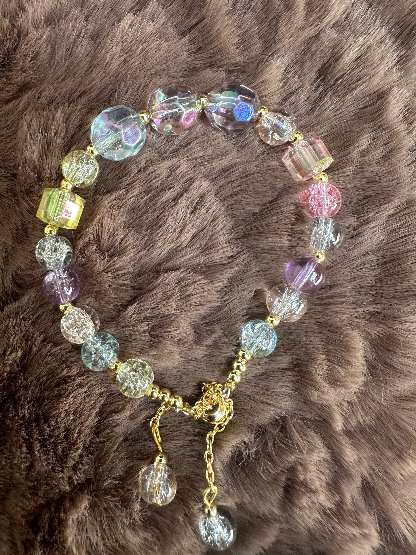 Dazzling beads bracelet