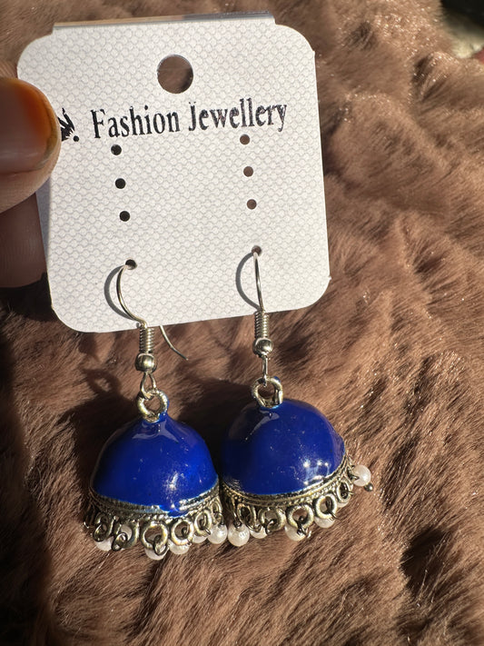 Blue jumkas