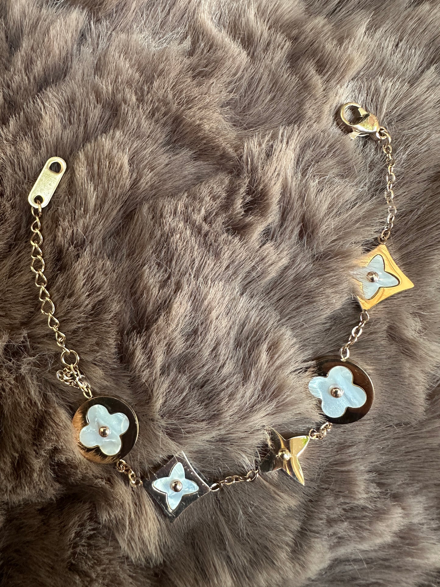 Floral bracelet